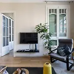 Beautiful & Central Flat Near Sagrada Familia